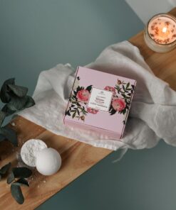 Ylellinen pionikylpypommi E-vitamiinilla - 4 pommin setti
