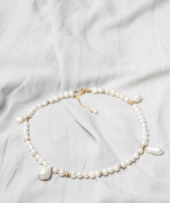 CUSTOM MADE PEARL -HELMIKAULAKORU