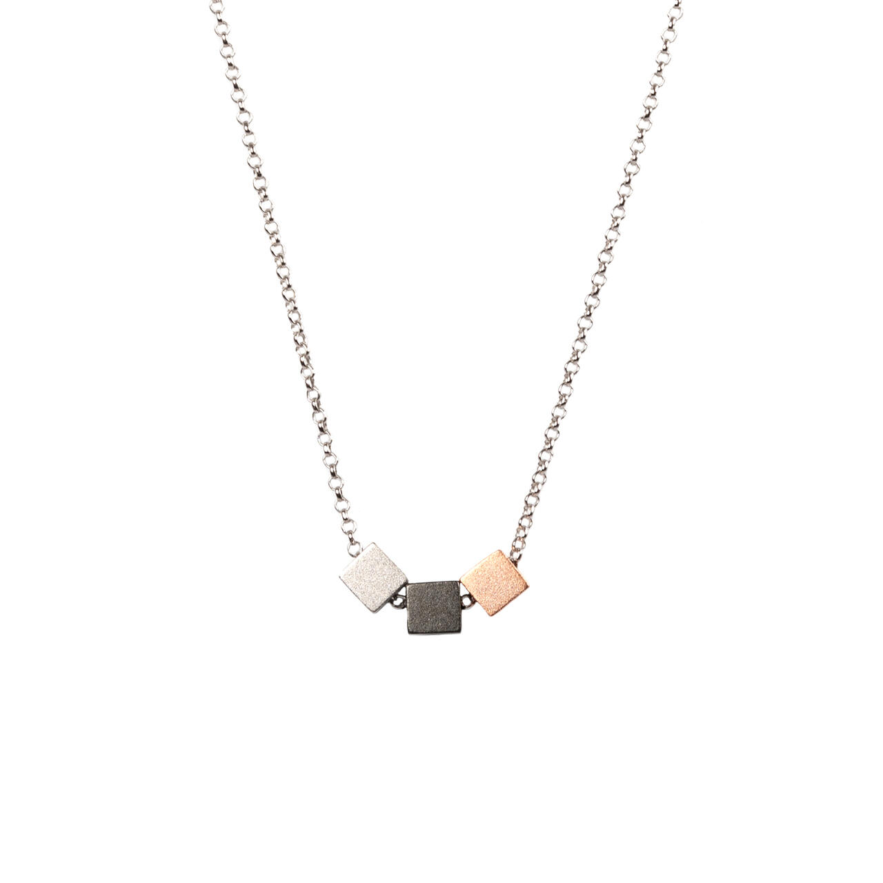 Satin Cube Choker kaulakoru