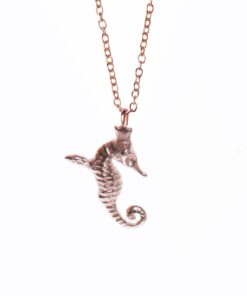 Alternative view of Mini Hippocamp ruusukultainen riipus